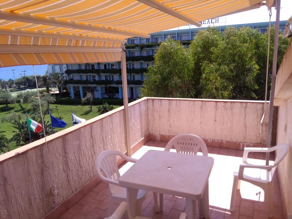 Holiday Home Recanati Giardini Naxos Exterior photo